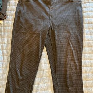 Uniqlo Women's black and grey  Checkered Straight Leg Jeans